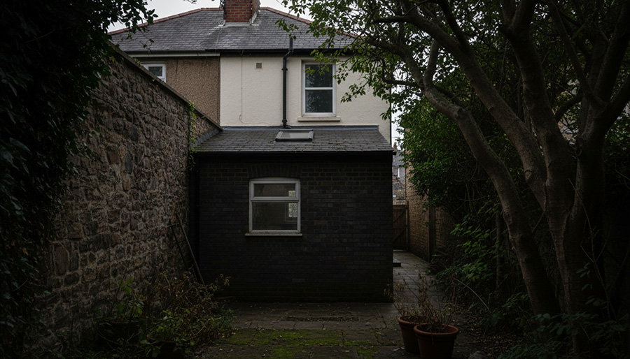 Dull backgarden kitchen extension